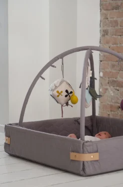 Best Aktivitetsnest Quilt - dark grey Aktivitetstæpper