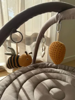 Best Aktivitetstæppe - Honeybee Happy Aktivitetstæpper