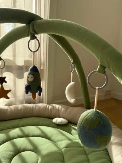 Hot Aktivitetstæppe med blød kant - Space Aktivitetstæpper