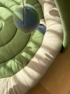 Hot Aktivitetstæppe med blød kant - Space Aktivitetstæpper