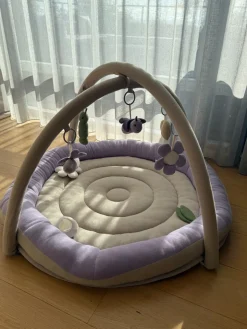 Clearance Aktivitetstæppe med blød kant - Butterfly Aktivitetstæpper