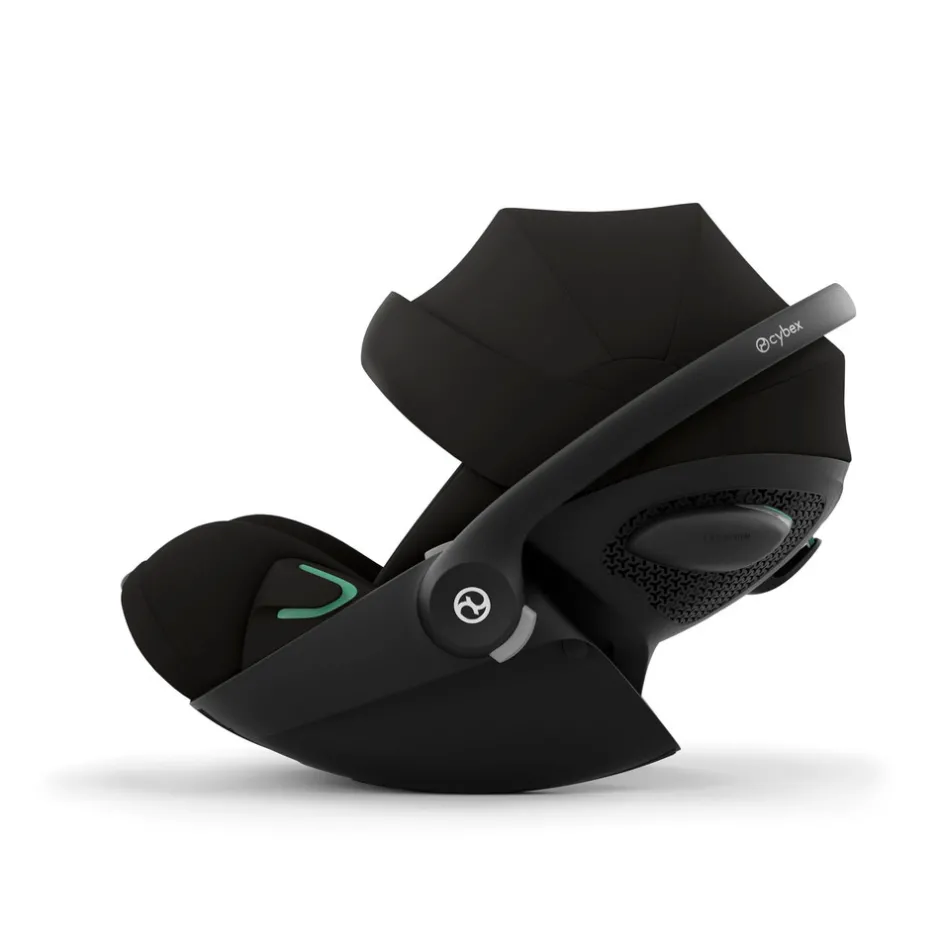 Sale Cloud G I-size - magic black Autostole 40-87 Cm (0-15 Mdr.)