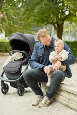 Hot Evoke Klapvogn - sort Klapvogne Med Flade Sæder