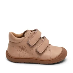 Hale v - nude Begyndersko