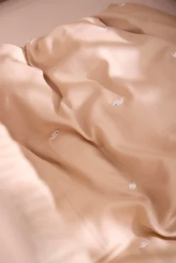 Online Junior sengetøj - Warm grey med broderet Christian hval Børn Sengetøj