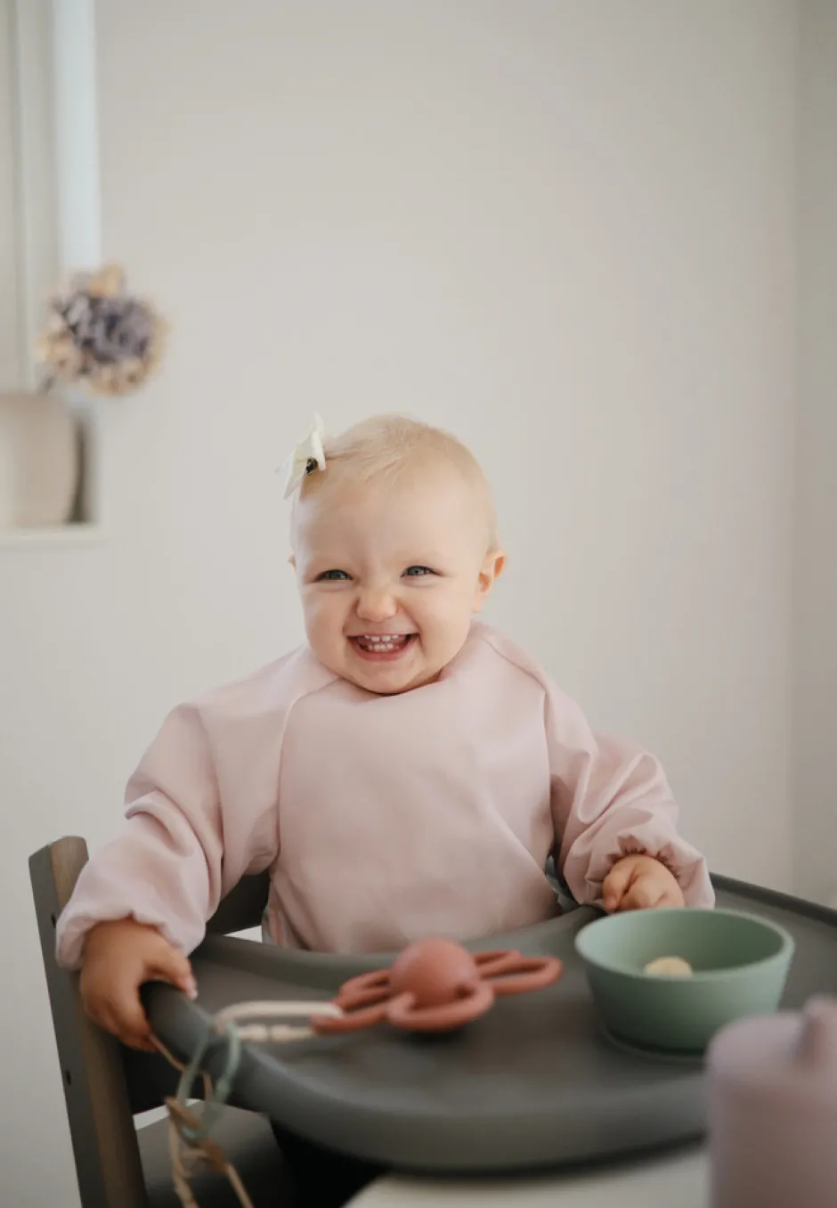 Hot Langærmet Spisesmæk - Blush Hagesmække