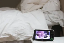 V8 babyalarm - video - genopladeligt batteri Babyalarmer