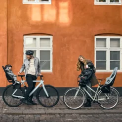 Discount Yepp 2 Maxi - Bagmonteret - Black Cykelstole & Hjelme